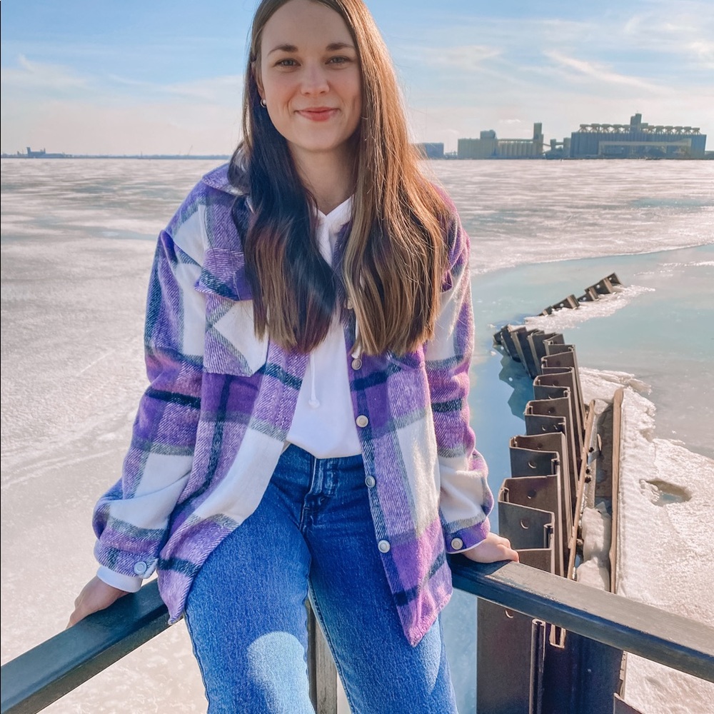 Plaid Shacket Size Small - image 4